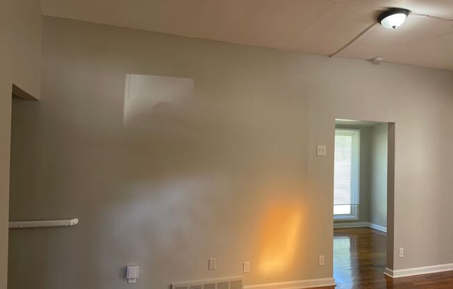 3 Bed/1 Bath Home in South KC!