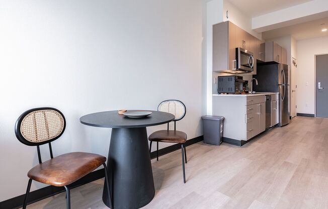 1 bed, 1 bath, 411 sqft, $1,625, Unit 715