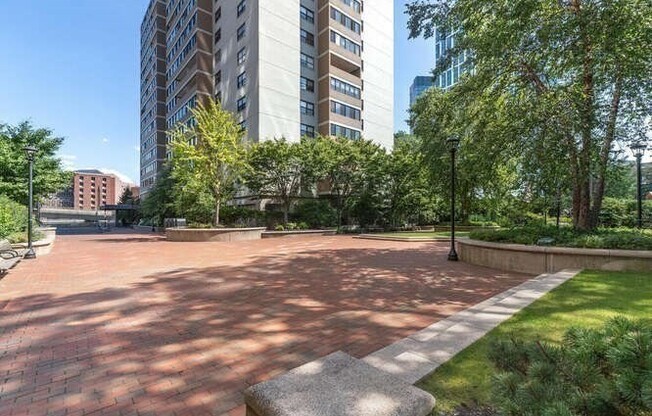 1 bed, 1 bath, 947 sqft, $3,300, Unit 12F