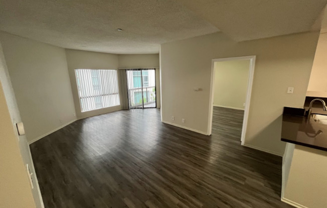 2 beds, 2 baths, 1,195 sqft, $4,798, Unit 303