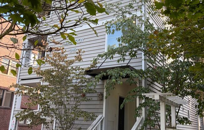315 W ROY ST APARTMENTS