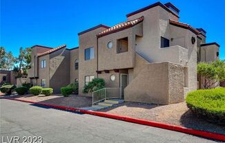 Cozy 2 bedroom & 2 bath Condo