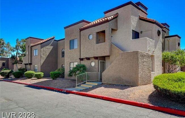 Cozy 2 bedroom & 2 bath Condo