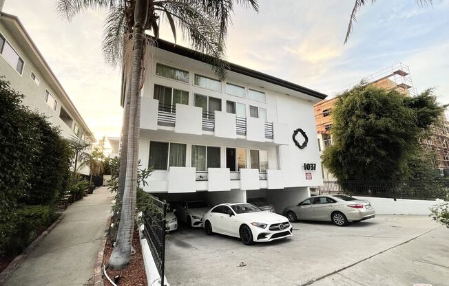1037 S SHENANDOAH ST