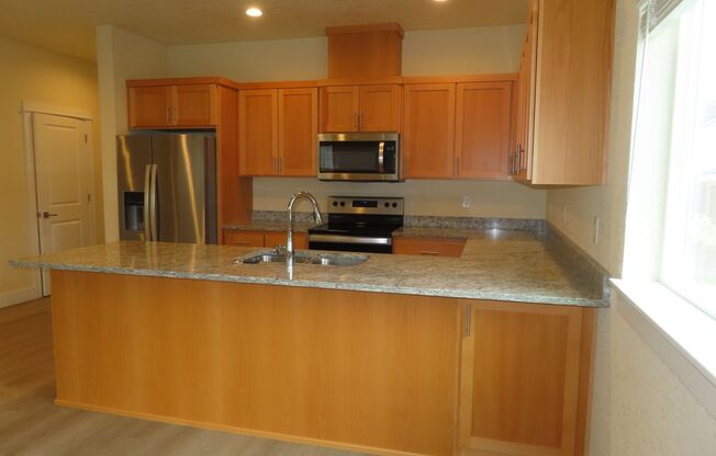 2587Justine - FH