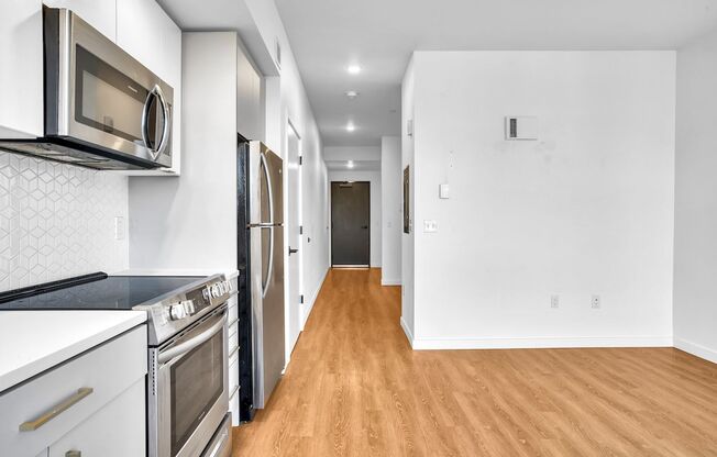 1 bed, 1 bath, 566 sqft, $1,599, Unit 106