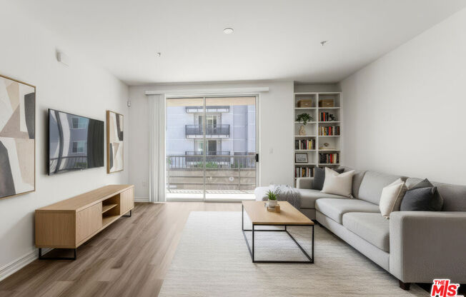 1 bed, 1 bath, 980 sqft, $2,900, Unit 314