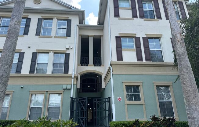 Comfortable and Spacious 3 bedroom 2 Bath Condo at Lakeside