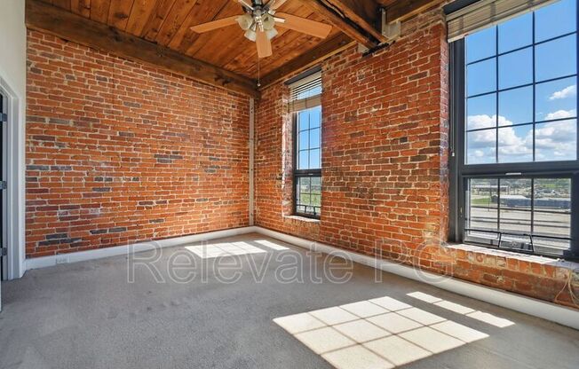 251 Rocketts Way #505