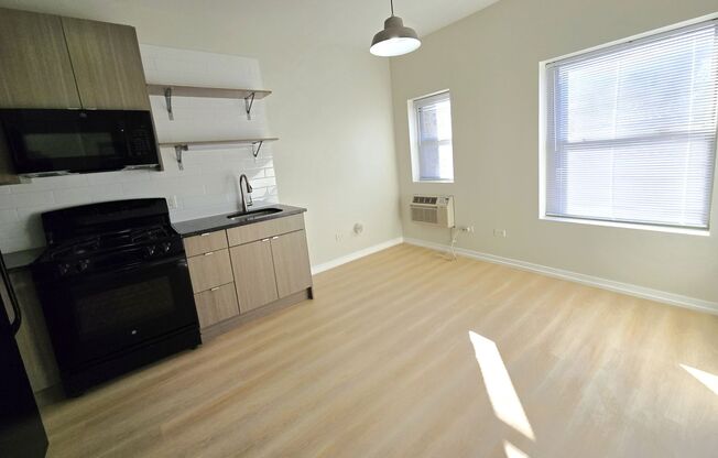 5051 North Kenmore Ave.