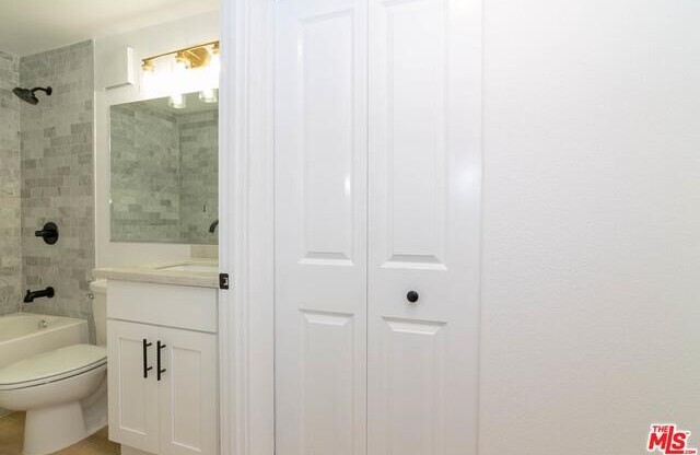 2 beds, 2 baths, 1,193 sqft, $3,250, Unit 1011