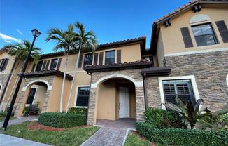 9339 W 33 LN