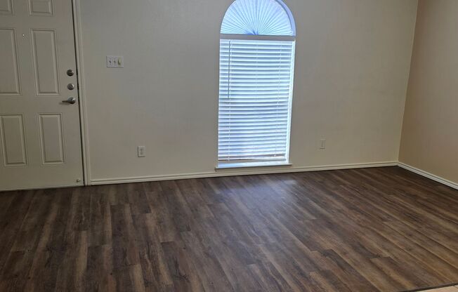 Autumn Ridge 2 BR/2 BA
