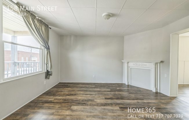 158 MAIN ST