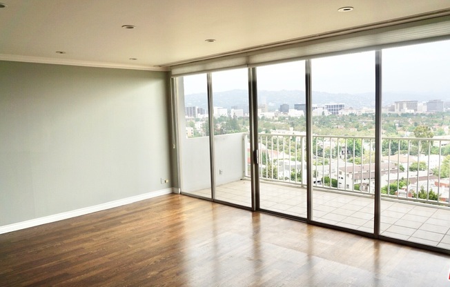 1 bed, 1 bath, 805 sqft, $3,900, Unit 1010