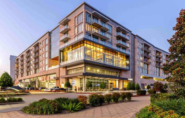 Luxury Living above HEB Buffalo Heights & Blue Tile Coffee