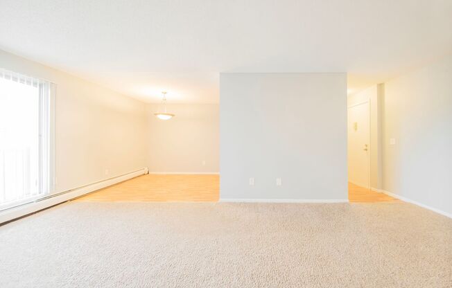 2 beds, 1 bath, 954 sqft, $1,380, Unit 206