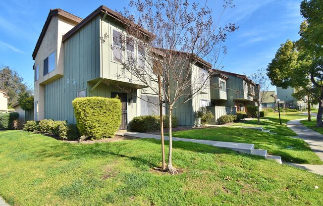 $3,150 / 3BR GORGEOUS REMODELED NORTH SAN JOSE TOWNHOUSE