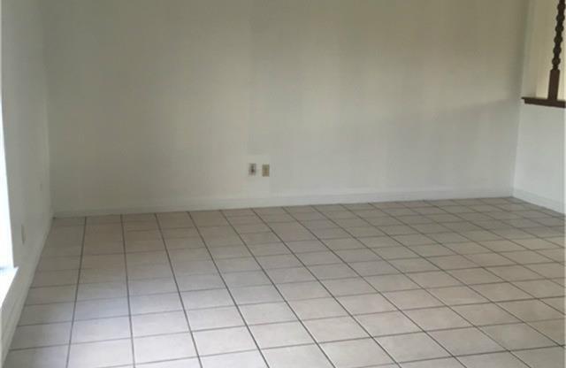 3402 KNOTTY OAKS TRL