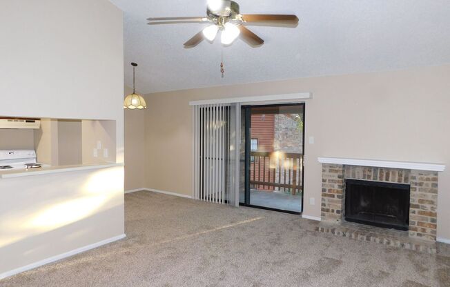 Country Hollow Condominiums