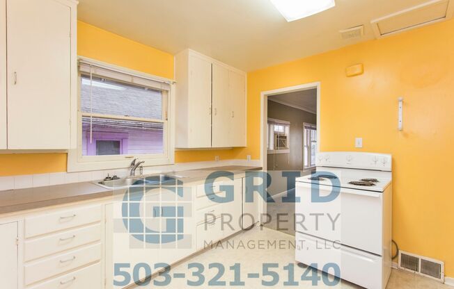 2 beds, 1 bath, $2,350