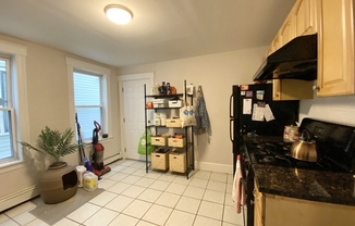 3 beds, 1 bath, $3,450, Unit 1