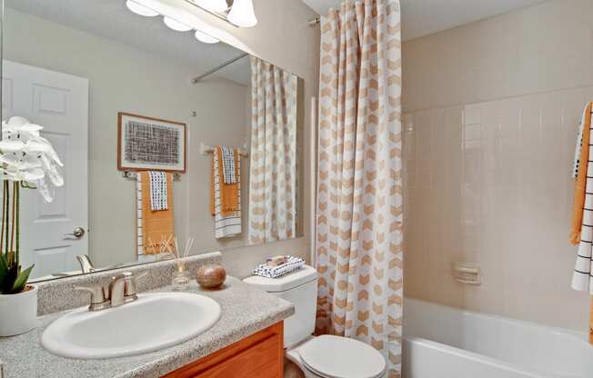 Ceramic Tile in Tub & Shower at Best Apartments in Duluth GA 30096