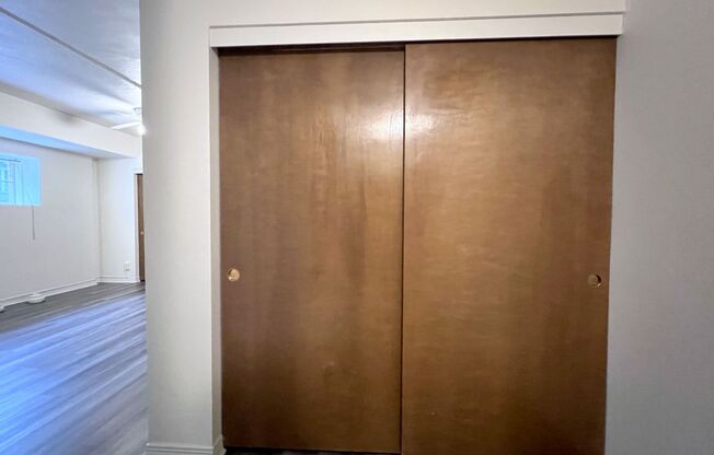 Studio, 1 bath, 488 sqft, $1,115, Unit 109