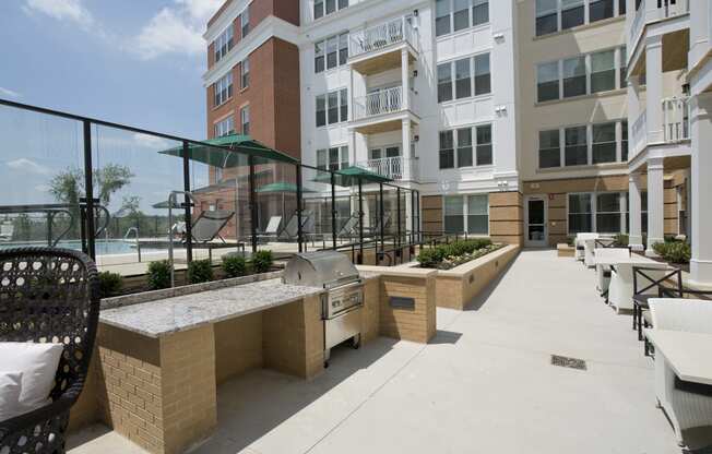 Courtyard Patio at The Thornton, Virginia, 22314