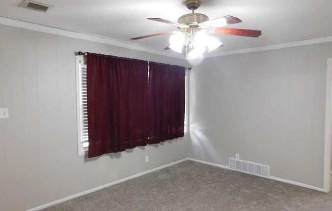 Updated 3 bedroom/1 bath in quiet El Dorado neighborhood!