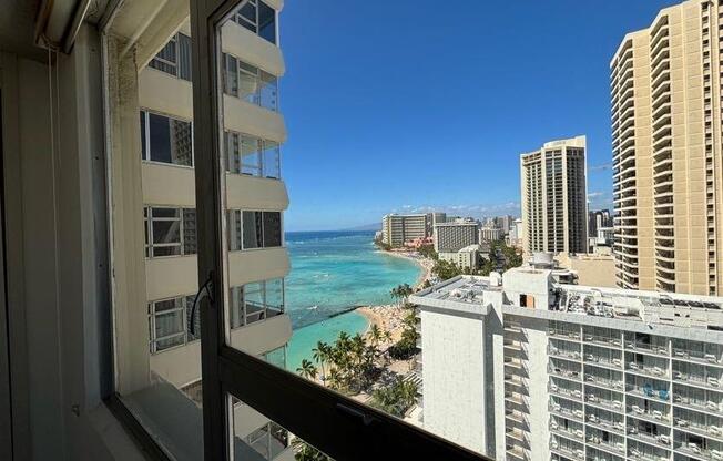 2500 Kalakaua Avenue #1402
