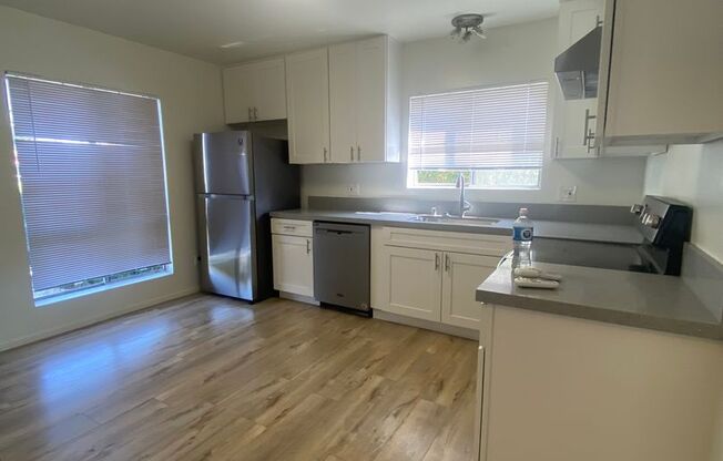 2 beds, 1 bath, $2,695