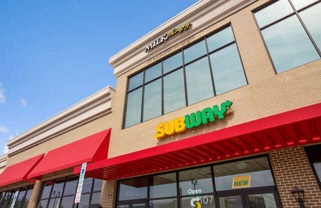 Restaurant Nearby at Aspire Apollo, Camp Springs