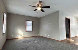 1 bed, 1 bath, $1,095, Unit 617