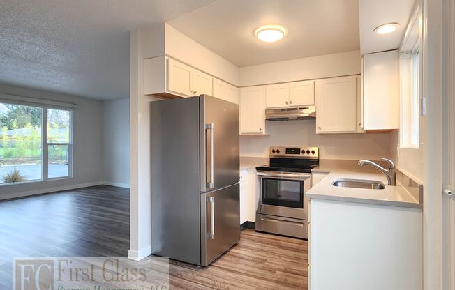 2 beds, 1 bath, 672 sqft, $1,395, Unit 14 / K642