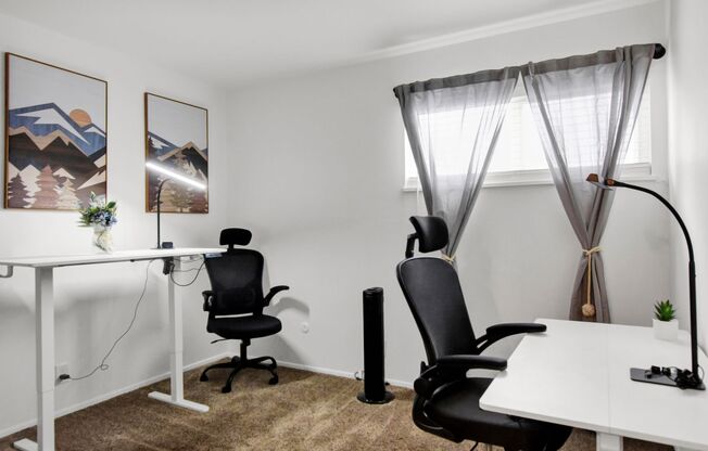 2 beds, 1 bath, 814 sqft, $1,295, Unit 23 E St. Elmo Ave. Unit 112