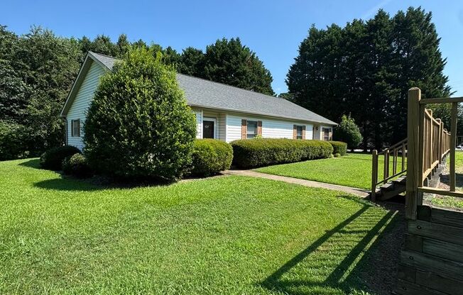 104 Peninsula Place Lane