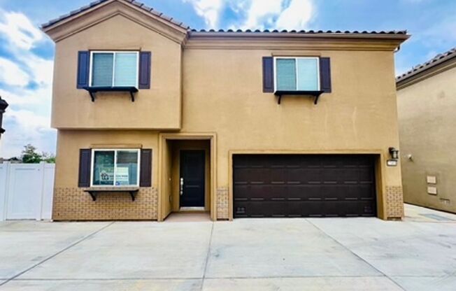 Beautiful 4 bedroom 3 Bathroom home - Covina