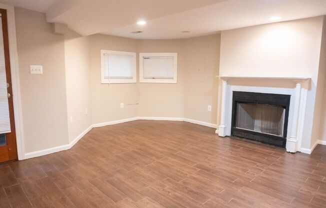 10 Rhode Island Ave NW