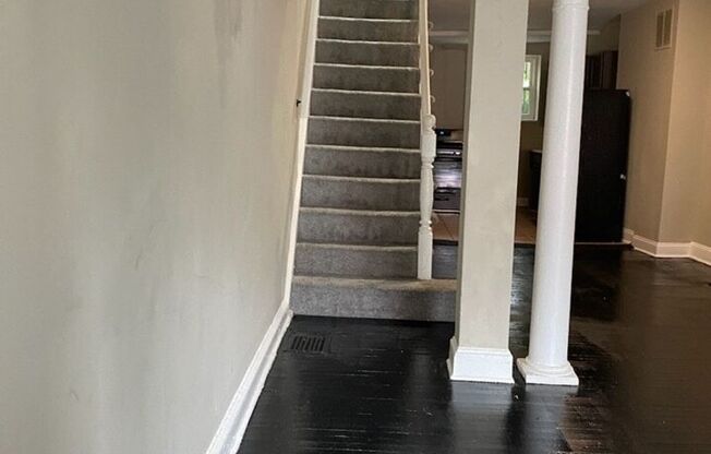 2425 Druid Hill Ave- 2 Bedroom Townhouse