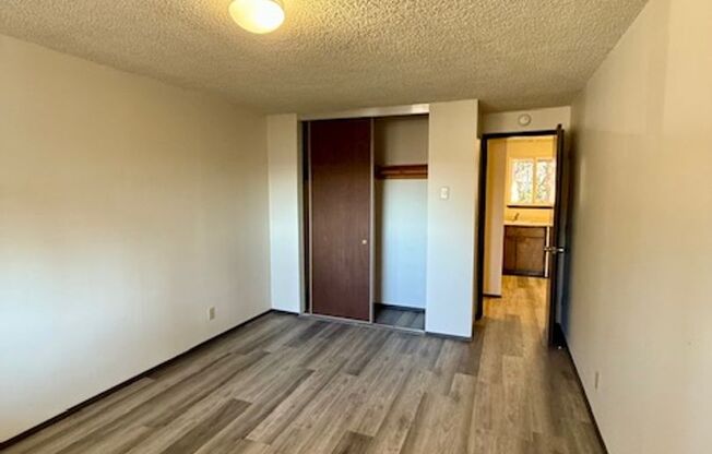 1 bed, 1 bath, 700 sqft, $1,295, Unit 4