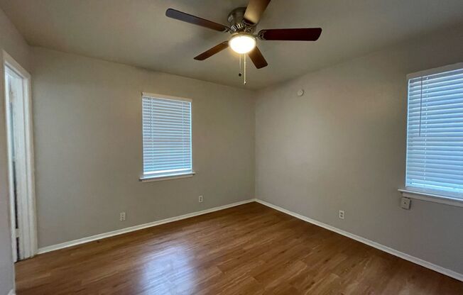 2 beds, 1.5 baths, $1,595