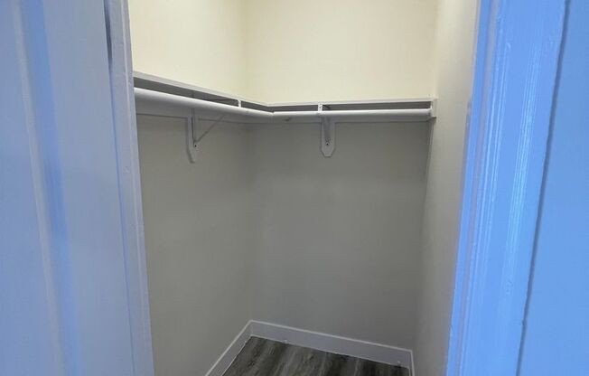 Studio, 1 bath, 415 sqft, $1,550, Unit 406