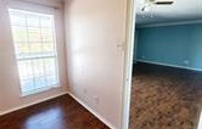 1 bed, 1 bath, $995, Unit Unit#825