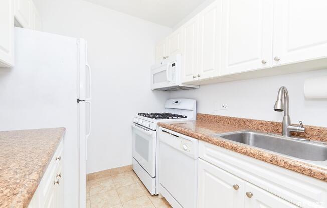 1 bed, 1 bath, 572 sqft, $4,400, Unit 21-A