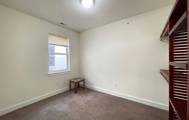 3 beds, 3 baths, $1,750, Unit Unit 22