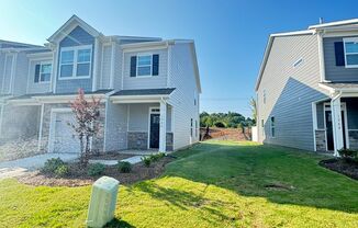 New 3bed/2.5ba Townhome in Huntersville close to 85/485/77