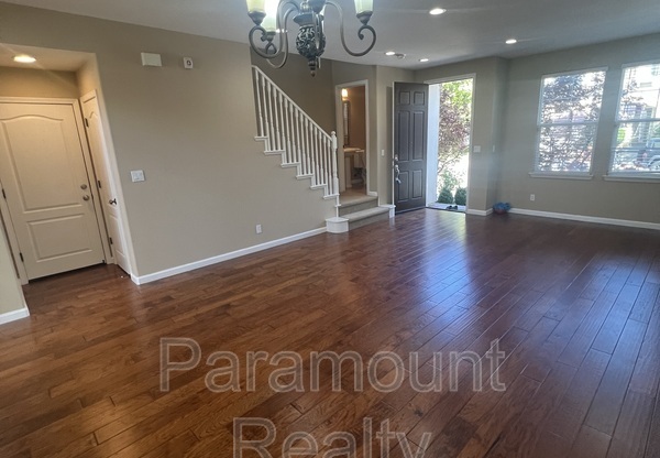 612 CARRINGTON CT