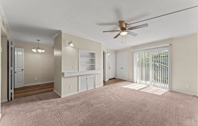 2 beds, 1 bath, 990 sqft, $1,225, Unit #16