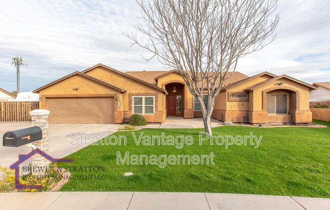 2063 N ASHLAND
